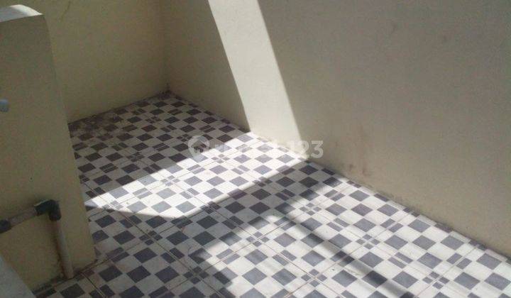 Rumah kost di Gulon dekat kampus UNS murah meriah 4