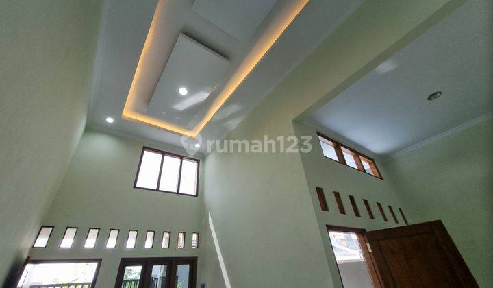 Rumah cantik 2 Lantai di Gedongan colomadu kondisi baru 2