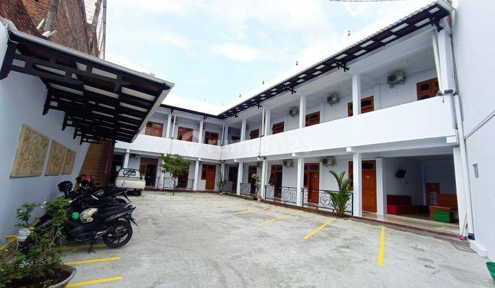 Rumah wisma exclusive 2 Lantai di area bisnis Gentan 1