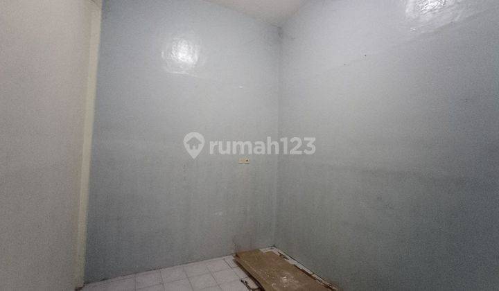 Rumah second 2 kavling di kawasan perumahan solo baru 2