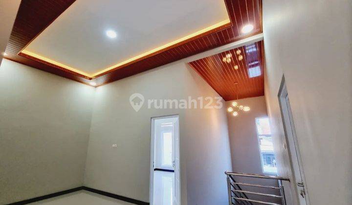 Rumah mewah modern style 2 Lantai di Jajar Laweyan Solo kota 2