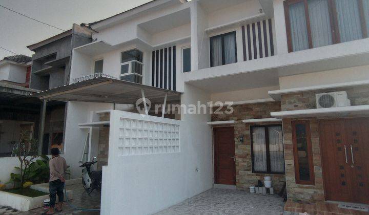 Rumah 2 Lantai mewah di perumahan cluster solo baru 1