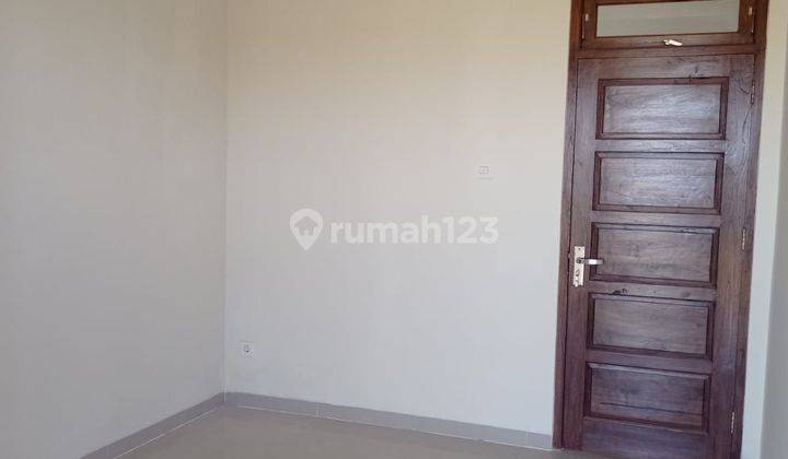 Rumah mewah 2 Lantai murah di perumahan cluster solo baru 2