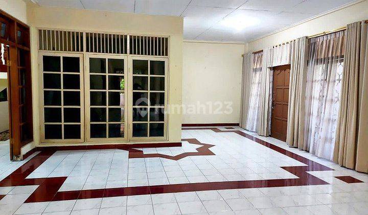 Rumah cantik nyaman di kerten Laweyan Solo kota 2