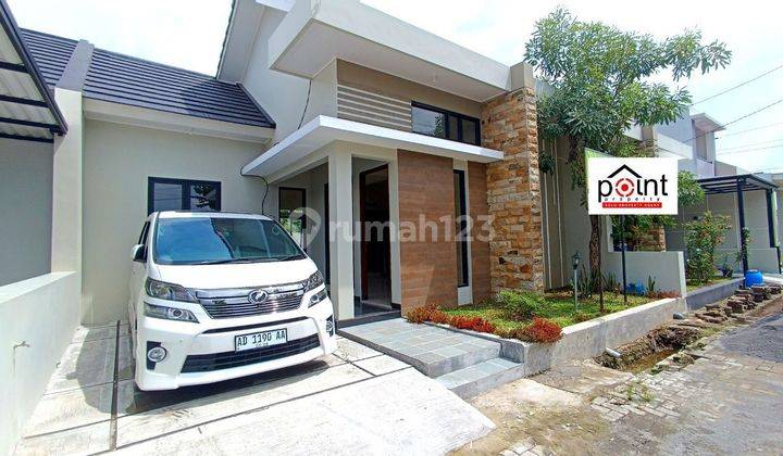 Rumah cantik di perumahan cluster elite dekat kampus UNS 2