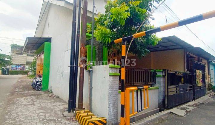 Rumah 2 Lantai plus ruang usaha di Sanggrahan dekat Konimex 1