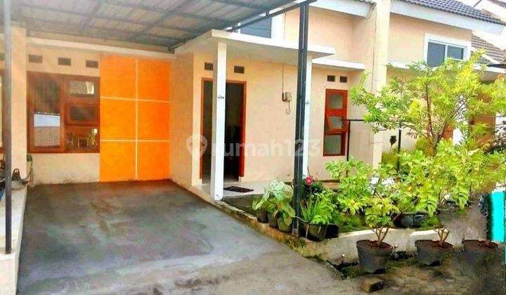 Rumah cantik di perumahan cluster elite solo baru murah 1