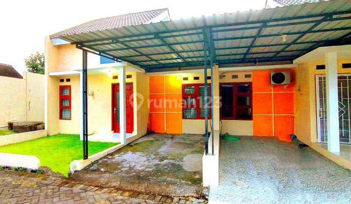 Rumah cantik di perumahan cluster elite solo baru murah 2