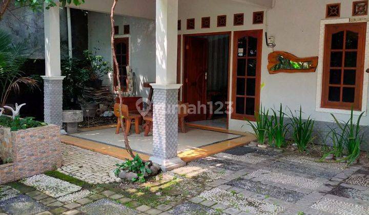 Rumah murah lahan luas  395 m2 di kampung kadipiro solo