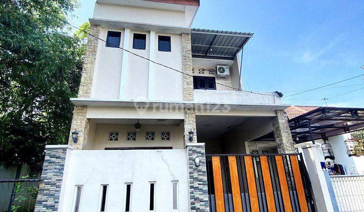 Rumah cantik 2 Lantai murah di perumahan cluster Sektor 10 1