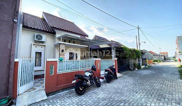 Rumah cantik di perumahan cluster gadingan mojolaban 2