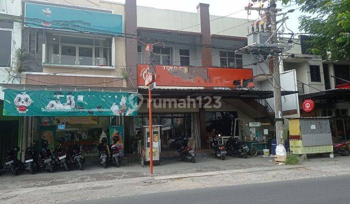 Ruko 2 lantai lokasi strategis pinggir jalan utama kampus UMS  2