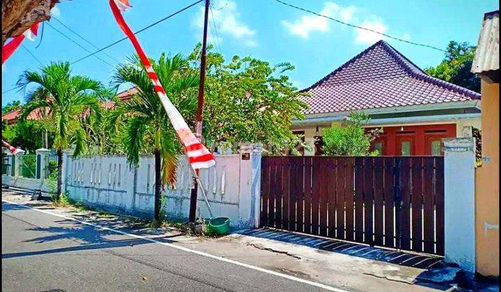 MURAH POLL Rumah 743 m2 hitung tanah di kerten Laweyan solo 1