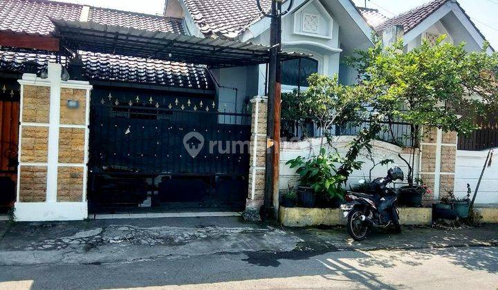 Rumah murah 2 Lantai di perumahan di Puri gading solo baru 1