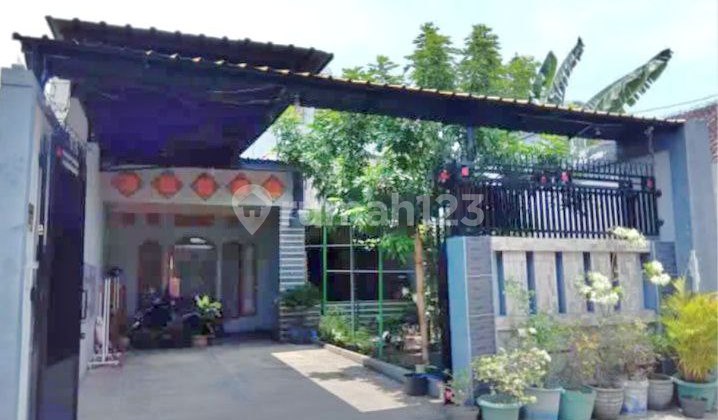 Rumah Lahan Luas 2 Muka Di Mojosongo Jebres Solo