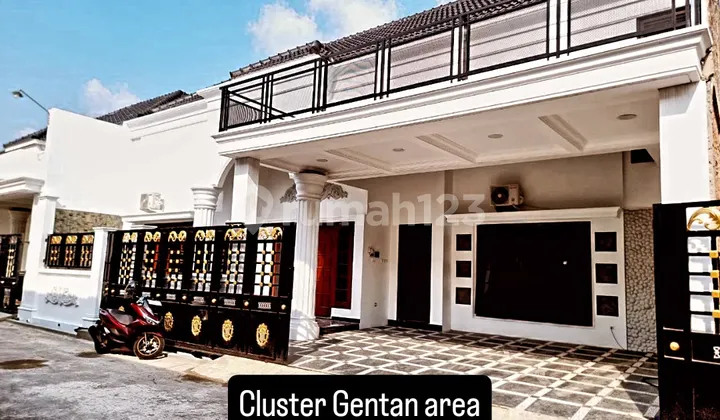 Rumah Mewah Desain American Classic Di Perumahan Gentan