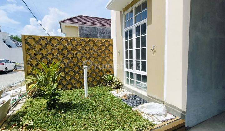 Rumah Mewah 2 Lantai Di Perumahan Cluster Elite Colomadu 2