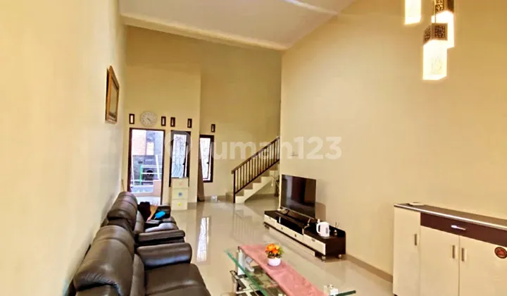 Rumah Cantik Di Perumahan Singopuran Kartasura Plus Furnish 2