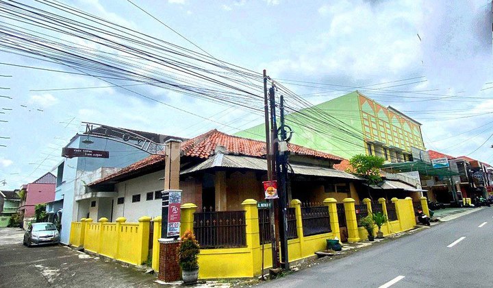 Rumah 350 M2 Hitung Tanah Dijalan Utama Gonilan Ums Rumah 350 M2 Hitung Tanah Dijalan Utama Gonilan Ums