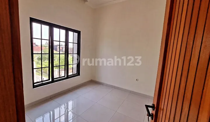 Beautiful House in the Cheapest Cluster Housing in Solo City 2