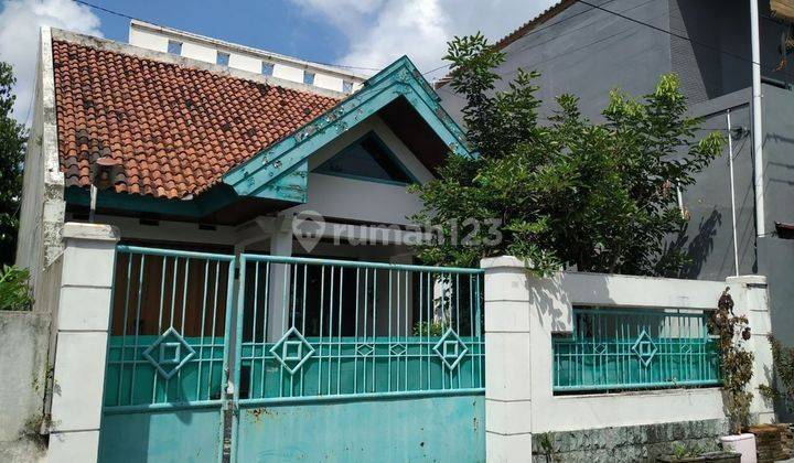 Rumah Murah 2 Lantai Di Kerten Turun Harga Drastis 2