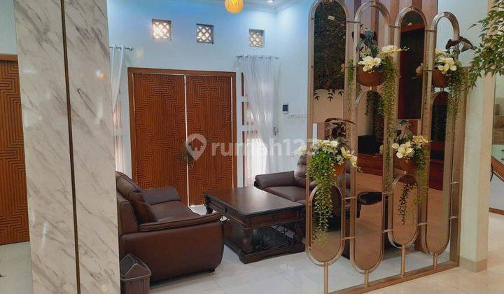 Rumah Mewah Bonus Furnish Plus Kolam Renang Di Gagaksipat 2