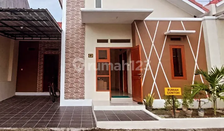 Rumah Cantik Di Perumahan Cluster Solo Baru Area 2