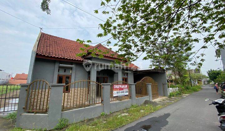 Rumah Nyaman Di Jalan Pleret Sumber Banjarsari Solo 2
