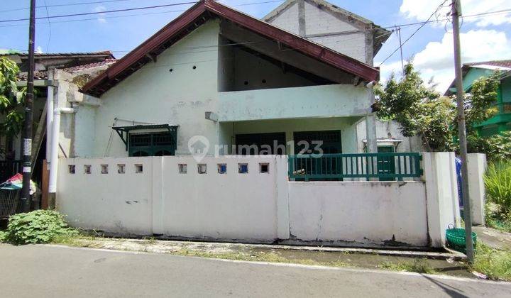 Rumah Murah Hitung Tanah Di Sumber Banjarsari Solo 1