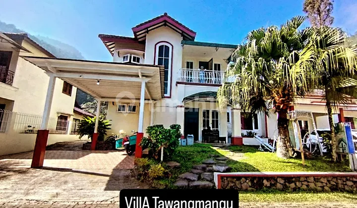 Villa in Tawangmangu 240.0 M² Fully Furnished Premium Area Villa in Tawangmangu 240.0 M² Fully Furnished Premium Area