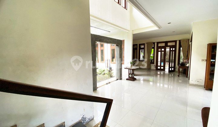 Rumah Mewah Samping Rumah Pak Jokowi Sumber di Banjarsari 2