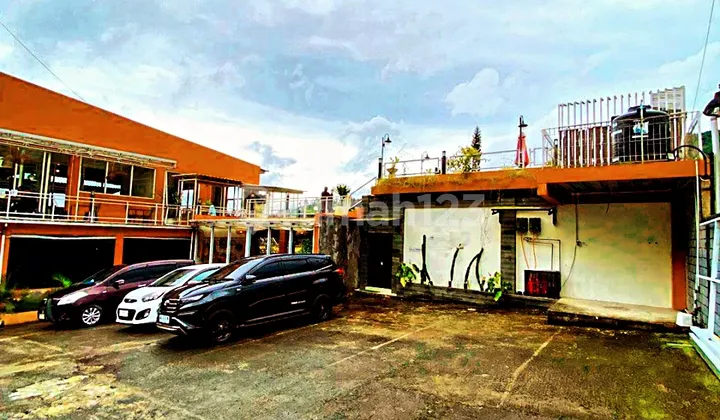 Ruangusaha Plus Villa Pinggir Jalan Raya Tawangmangu Strategis