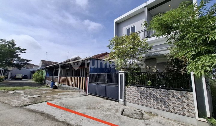 Rumah, 2 Lantai,Mewah Dekat Superindo Gumpang Kartasura 2