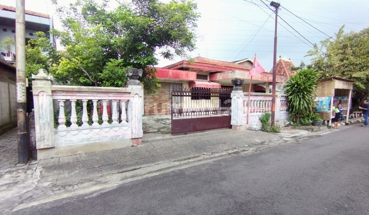 Tanah Pekarangan 607 M2 Murah Di Sumber Solo Kota di Banjarsari Tanah Pekarangan 607 M2 Murah Di Sumber Solo Kota di Banjarsari