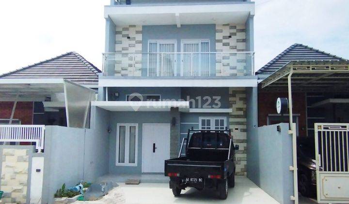 Rumah 2 Lantai Konsep Villa Bonus Kolam Renang Dan Furnish Shm 1