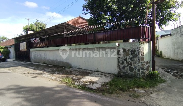 Rumah Dawung Serengan Luas 311 M2 Lokasi Strategis 2