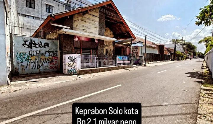 Rumah Cantik Di Keprabon Solokota Lokasi Strategis Rumah Cantik Di Keprabon Solokota Lokasi Strategis