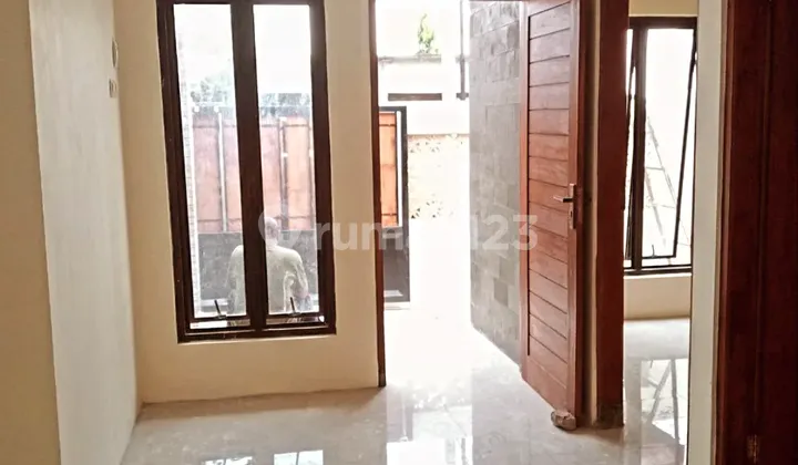 Rumah Baru di Perumahan Cluster Gentan Mayang 2