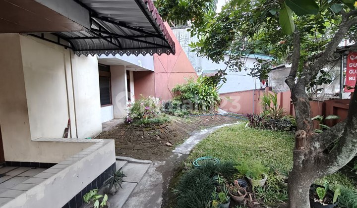Rumah Cantik Di Kalitan Penumping Pinggir Jalan Utama 1