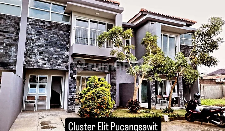 Townhouse Di Perumahan Cluster Elite Pucangsawit Jebres