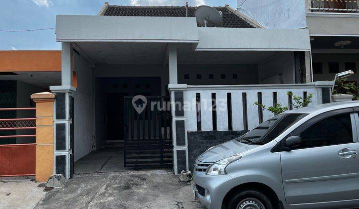 Rumah Cantik Lahan Luas 131 M2 Di Mojosongo Jebres Solo 1