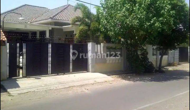 Rumah Mewah Lahan Luas 829 M2 Di Sondakan Laweyan Solo 2