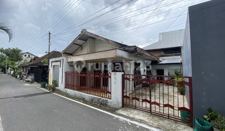 Large 181 M2 House in Sumber Land Only