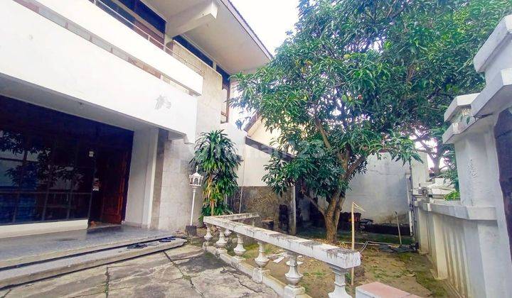 Rumah Second Lahan luas 2 Lantai Di Kerten Laweyan Solo 2