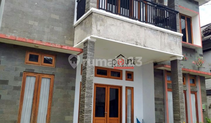 Rumah Mewah Plus Ruang Usaha Pinggir Jalan Utama