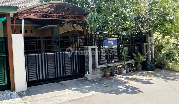 Rumah Second Cantik Siap Huni Di Karangasem Laweyan Solo 1