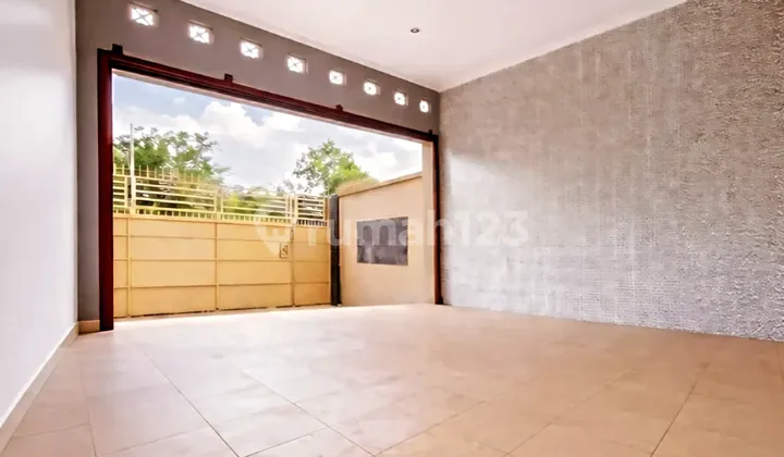 Rumah Mewah 2 Lantai di Danukusuman Serengan Solo Kota 2