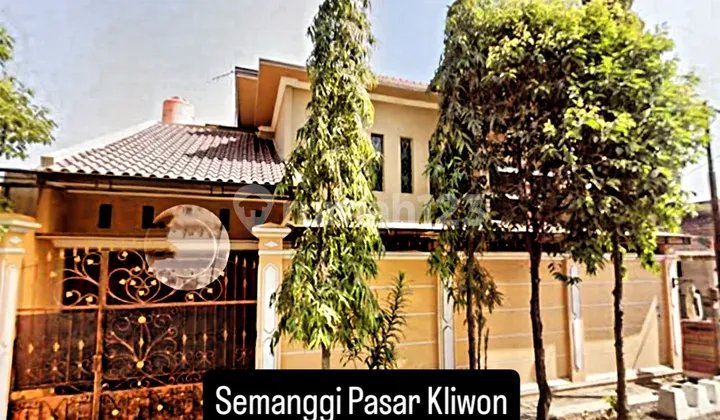 Rumah Mewah 2 Lantai di Semanggi Pasar Kliwon