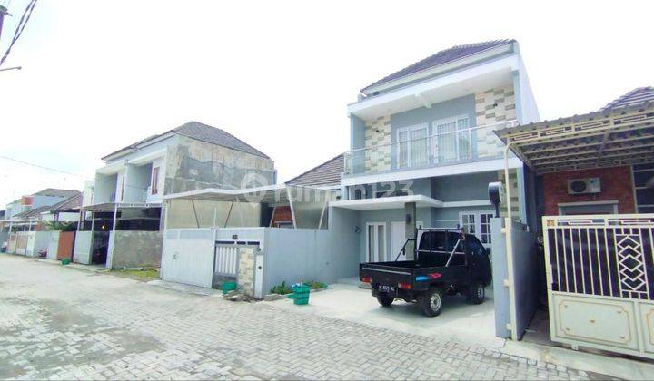 Rumah 2 Lantai Konsep Villa Bonus Kolam Renang Dan Furnish Shm 2