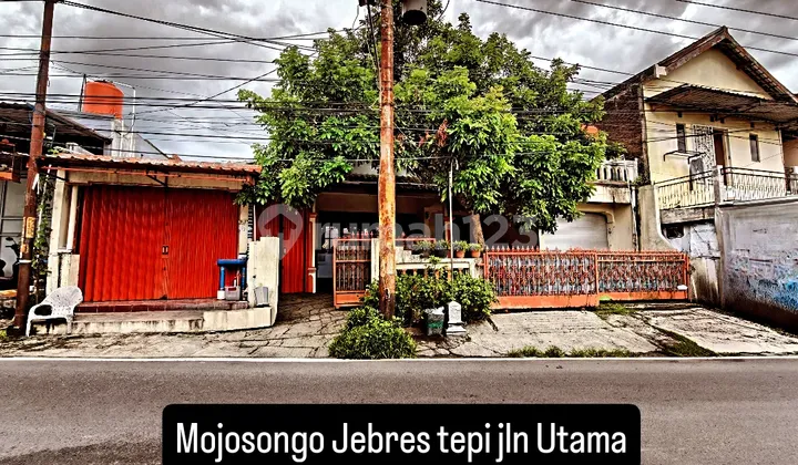 Rumah Pinggir Jalan Utama Mojosongo Jebres Solo